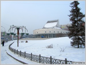 Молодёжный театр Глобус зимой