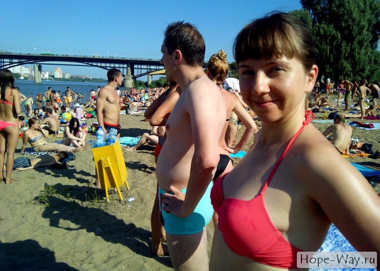 Городской пляж Наутилус в Новосибирске - жара в воскресенье 14 июля 2013
