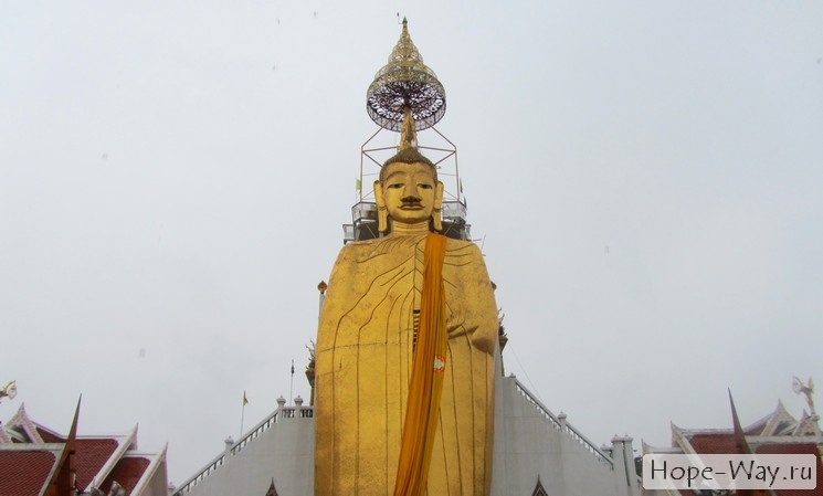 Статуя Большой Будда в Бангкоке