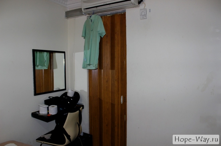 Наш дабл-номер в бюджетной гостинице Куала-Лумпур