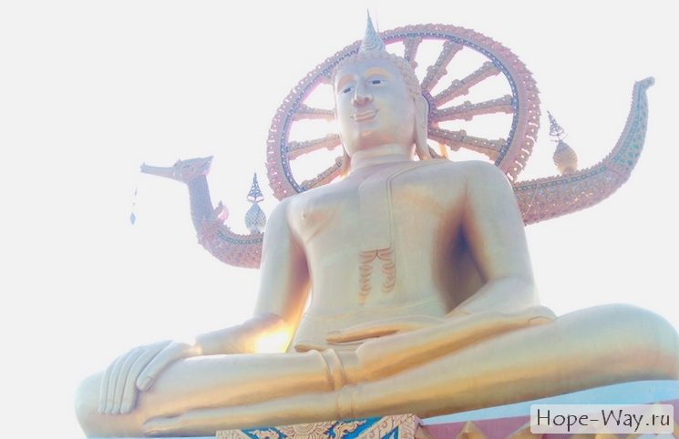 Статуя Биг Будда на острове Самуи