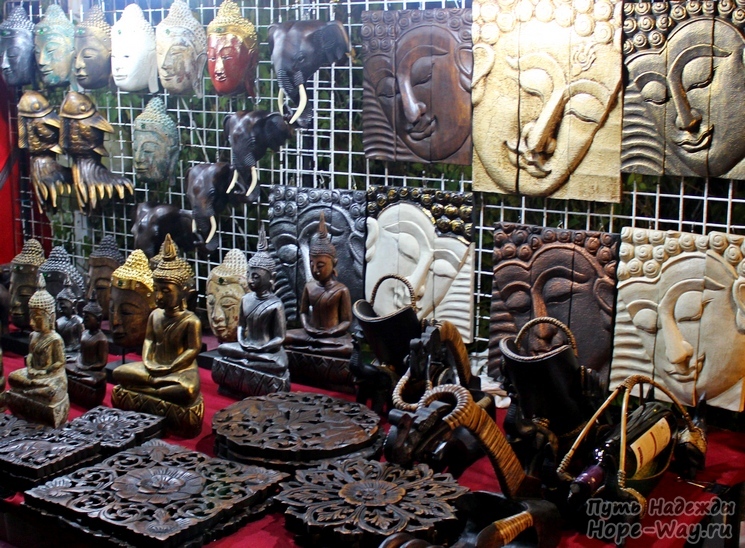 Сувениры с буддийской символикой - картины, статуэтки, брелоки